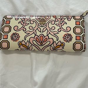 Tory Burch patent leather wallet